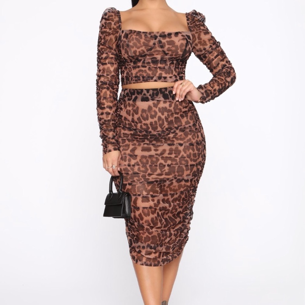 Dangerously fierce skirt set